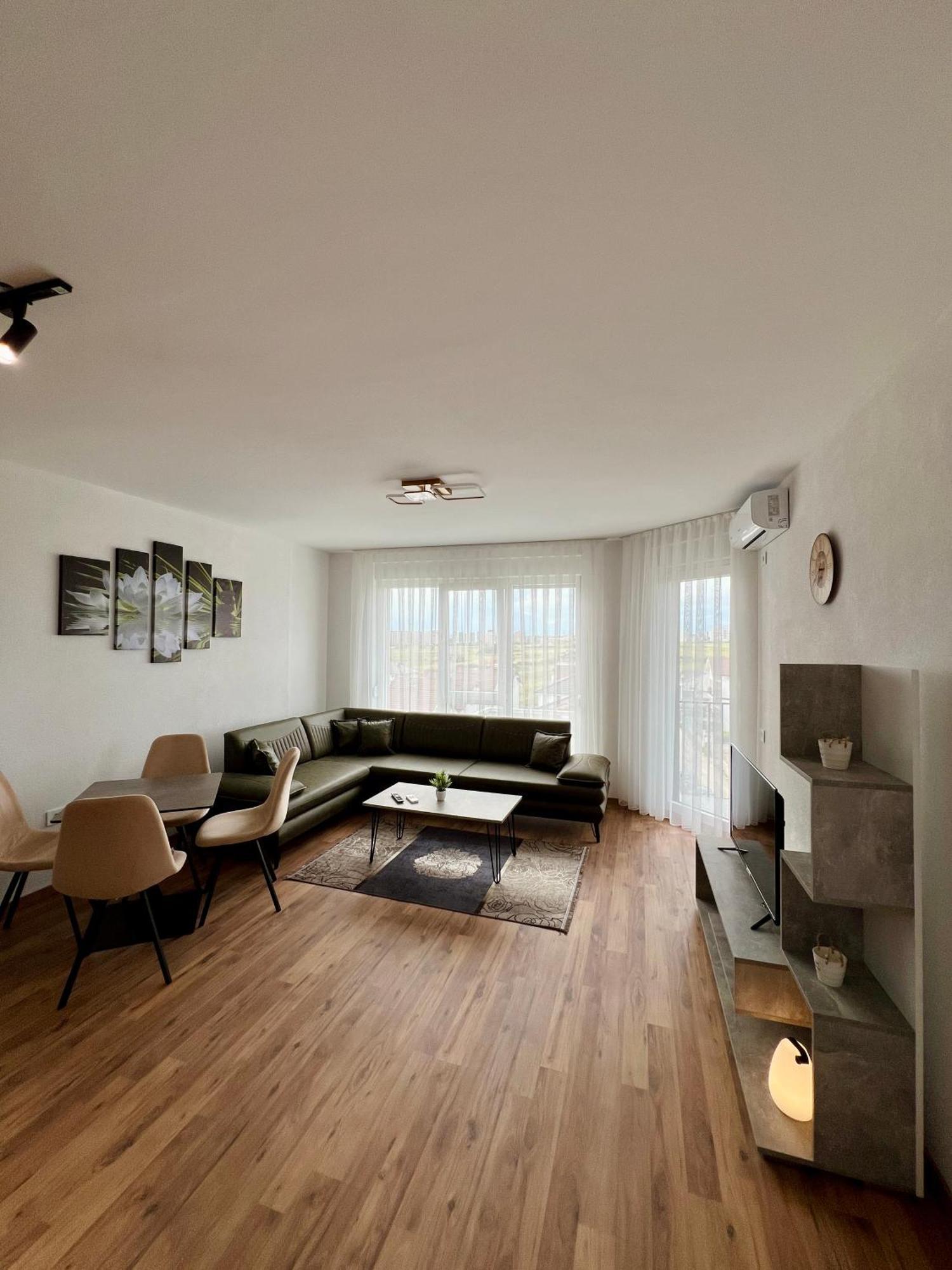 Holiday Apartments Gjakova ภายนอก รูปภาพ